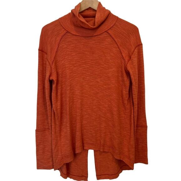 We the Free Free People Orange Split Back Turtle Neck Hi Lo Top size S - Picture 1 of 7
